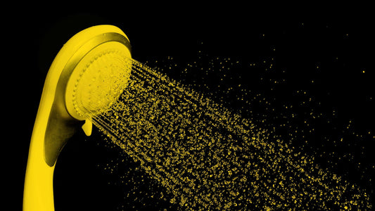 Golden Shower: lo que debes saber antes de probarlo 🚿✨
