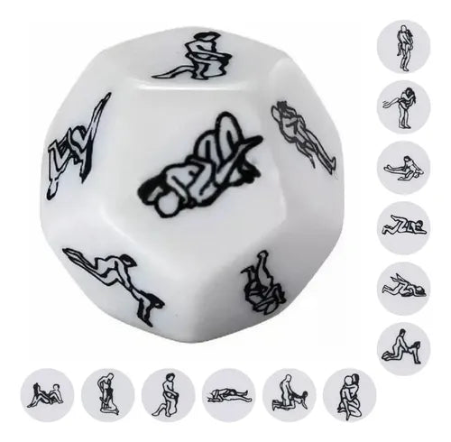 Dado erótico de doce caras, diseñado para sugerir diferentes posiciones o dinámicas de pareja. Producto de tamaño compacto pensado para juegos de intimidad entre adultos